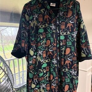 B&T Club “Fat Animals” Short Sleeve Hoodie – 4X – Multi-Color Print – NWOT